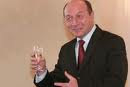 Presa despre vizita lui Băsescu în Moldova: „A servit câteva gâturi de vin“ 5 | MyTex.ro