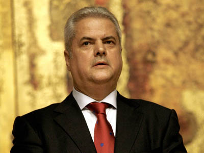 DNA a pus sechestru pe casa din Zambaccian a lui Adrian Năstase 5 | MyTex.ro