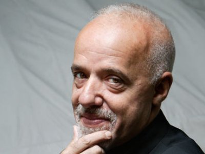 Coelho îl atacă pe Tony Blair: "E un criminal" 5 | MyTex.ro