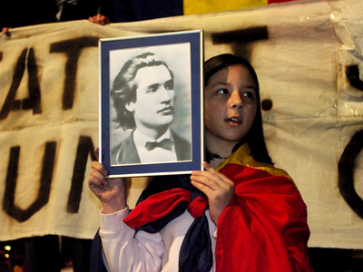 Liga Scriitorilor din România cere canonizarea poetului Mihai Eminescu 5 | MyTex.ro