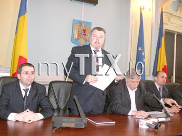 Ciprian Băncilă și Carol Ambrus și-au preluat ieri posturile de subprefecți 5 | MyTex.ro