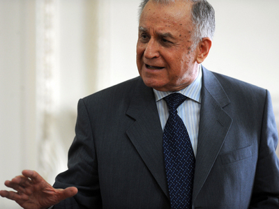 Iliescu nu mai vrea președinte de onoare la PSD 5 | MyTex.ro