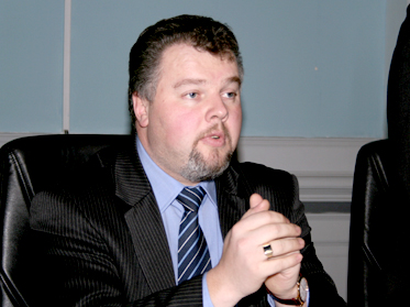 Guvernul are în plan formarea unor experți în administrație selectați din rândul romilor 5 | MyTex.ro