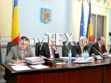 Tensiuni la repartizarea bugetului județean 5 | MyTex.ro