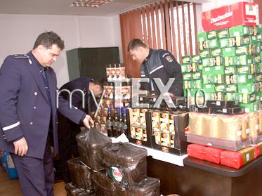 Polițiștii TF au confiscat mărfuri de contrabandă în valoare de 43.000 de lei 5 | MyTex.ro