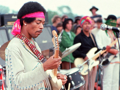 Un nou album Jimi Hendrix 5 | MyTex.ro