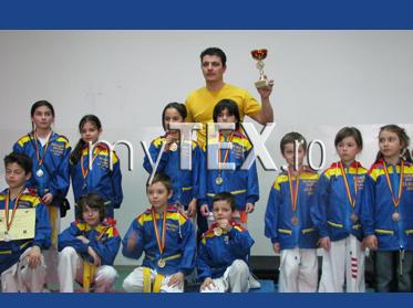 Karateka brașoveni, toți pe podium 5 | MyTex.ro
