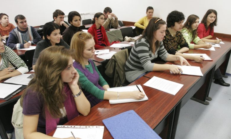 Burse de studiu pentru studenții romi 5 | MyTex.ro