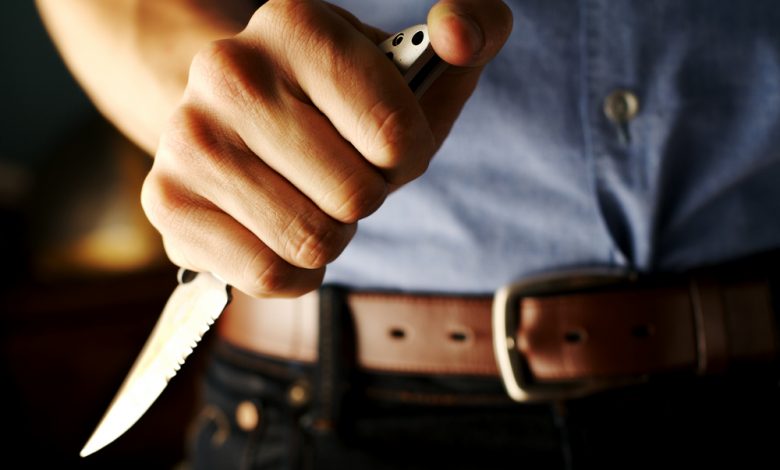 Femeie înjunghiată mortal în plină stradă 5 | MyTex.ro