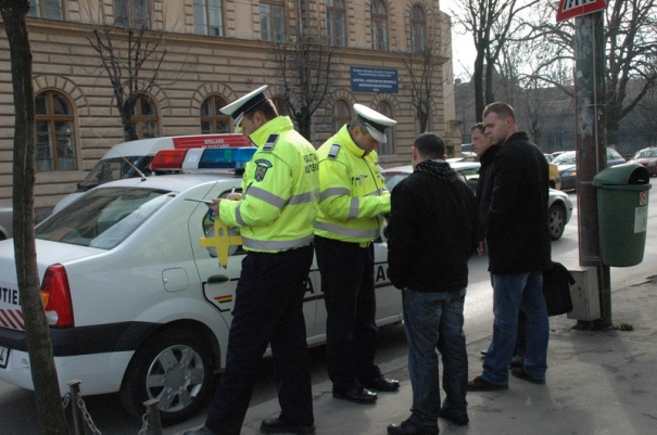 O călugăriță a accidentat două fetițe pe trecerea de pietoni 5 | MyTex.ro