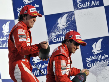 Fernando Alonso le-a dedicat succesul fanilor lui Ferrari 5 | MyTex.ro