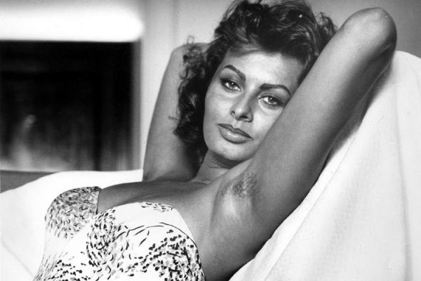 Sophia Loren, în rolul mamei sale 5 | MyTex.ro