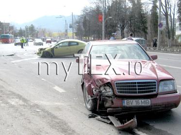GRABÃ. Neatenția la volan face victime - Accident pe B-dul Saturn! 5 | MyTex.ro