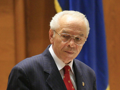 Nicolae Văcăroiu, operat azi pe cord deschis 5 | MyTex.ro