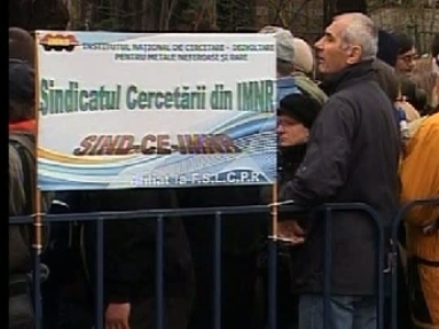 Cercetătorii au protestat în fața Palatului Cotroceni 5 | MyTex.ro