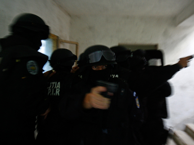 101 percheziții simultane în România, SUA și Cehia 5 | MyTex.ro