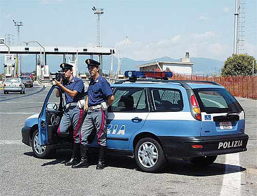 Un român a fost ucis și dizolvat în acid de angajatorul său italian 5 | MyTex.ro