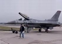 Particule de sticlă, găsite în motoarele avioanelor ce au zburat prin norul vulcanic 5 | MyTex.ro