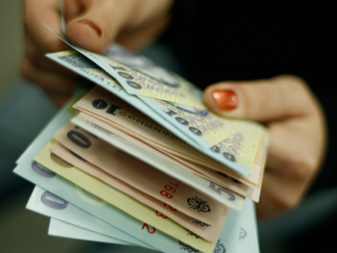 Oamenii de afaceri susțin adoptarea euro în 2015 5 | MyTex.ro