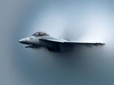 Primul avion supersonic pe biocombustibil 5 | MyTex.ro