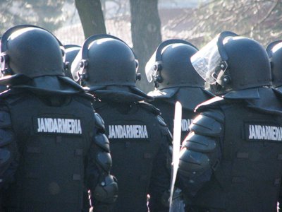 Cinci răniți în urma bătăilor din Ghencea! 5 | MyTex.ro