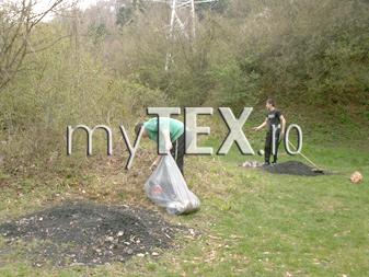 Încă un loc de picnic, curățat de adolescenți 5 | MyTex.ro
