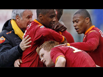 PARADOX. Deși cele două echipe din „Cetatea Eternă” sunt rivale de moarte, AS Roma va ține o zi cu Lazio! 5 | MyTex.ro