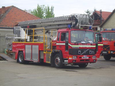 Brașov. Incendiu la hotelul lui Copos din Poiană 5 | MyTex.ro