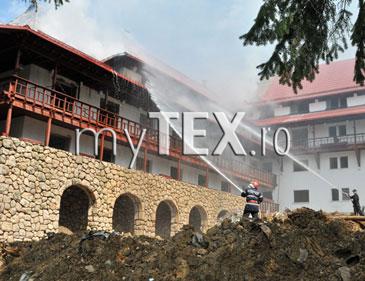 Incendiu la Hotelul „Sport” din Poiana Brașov 5 | MyTex.ro