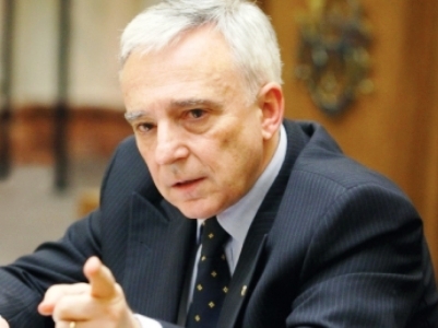 Isărescu: „Guvernanții au mințit!“ 5 | MyTex.ro