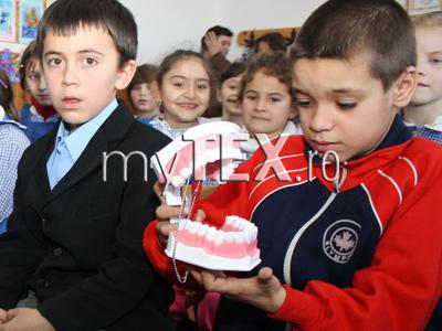 Spectacol caritabil la Centrul Cultural Reduta 5 | MyTex.ro