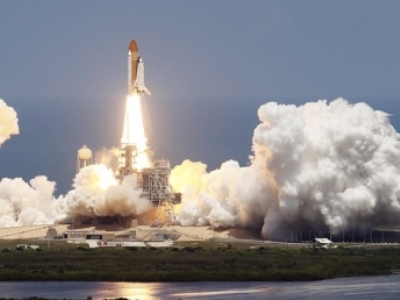 Atlantis a ajuns la Stația Spațială Internațională 5 | MyTex.ro