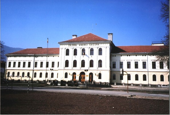 Brașov. Părinții șaguniștilor cer ajutorul Mitropolitului Ardealului 5 | MyTex.ro