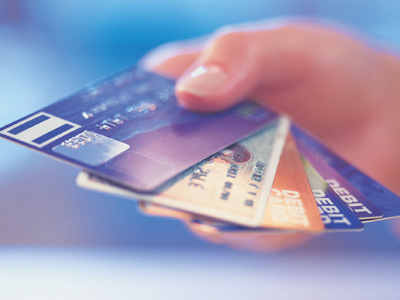 85% dintre români au carduri bancare 5 | MyTex.ro