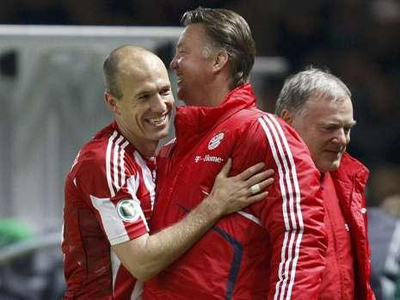 Întâlnire de gradul zero între Louis van Gaal și Jose Mourinho 7 | MyTex.ro