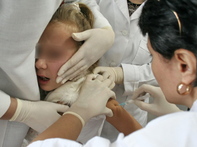 Alertă de poliomielită, în timp ce sute de copii români sunt nevaccinați 5 | MyTex.ro
