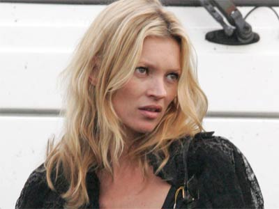 Casa topmodelului Kate Moss a fost spartă 5 | MyTex.ro