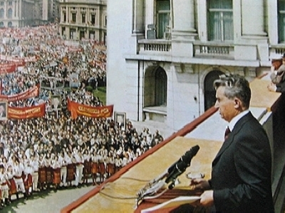 Soții Ceaușescu ar putea fi deshumați 5 | MyTex.ro