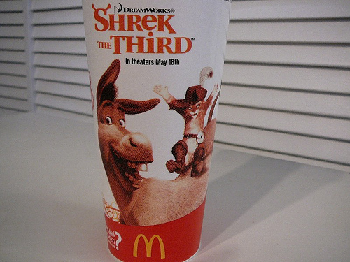 Pahare toxice la McDonald's 5 | MyTex.ro