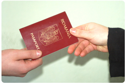 In mai, brașovenii și-au făcut 2.844 de pașapoarte 5 | MyTex.ro