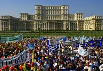 Protest la Palatul Parlamentului 5 | MyTex.ro