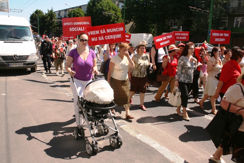 Brașov. Protest al femeilor din PSD 19 article_257209_2.jpg