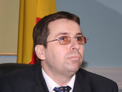 Prefectura își continuă acțiunile de rezolvare a problemelor de fond funciar 5 | MyTex.ro
