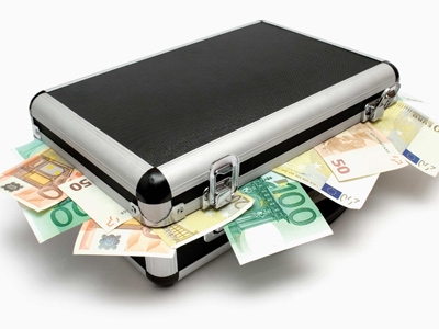 Investițiile străine directe s-au redus cu 36% 5 | MyTex.ro