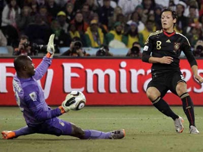 Mesut Ozil a dus Germania în optimi 5 | MyTex.ro