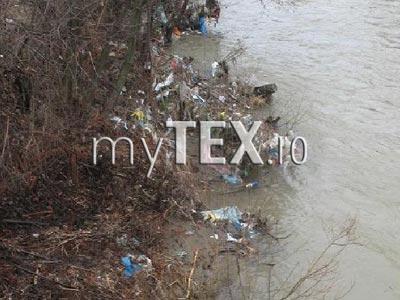 Deversarea apelor neepurate e principala sursă de poluare a râurilor din județ 5 | MyTex.ro