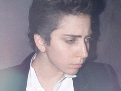 Lady Gaga a pozat deghizată în bărbat 5 | MyTex.ro