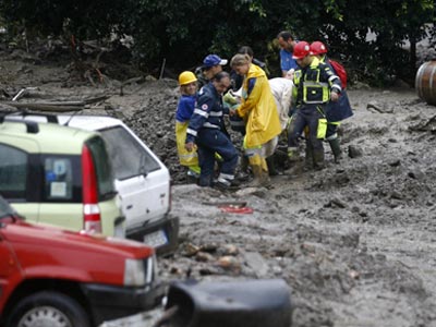 ISU Brașov, în ajutorul sinistraților 5 | MyTex.ro