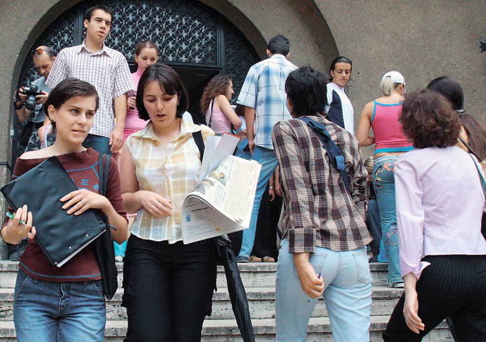 Ţânțarul transmite HIV, consideră tinerii 6 article_259816_1.jpg