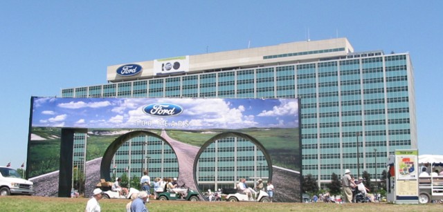 Peste 55.000 de autovehicule Ford și Chrysler, rechemate pentru reparații 5 | MyTex.ro